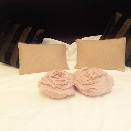 Casa Rosa Bed & Breakfast San Giuliano Milanese Ruang foto