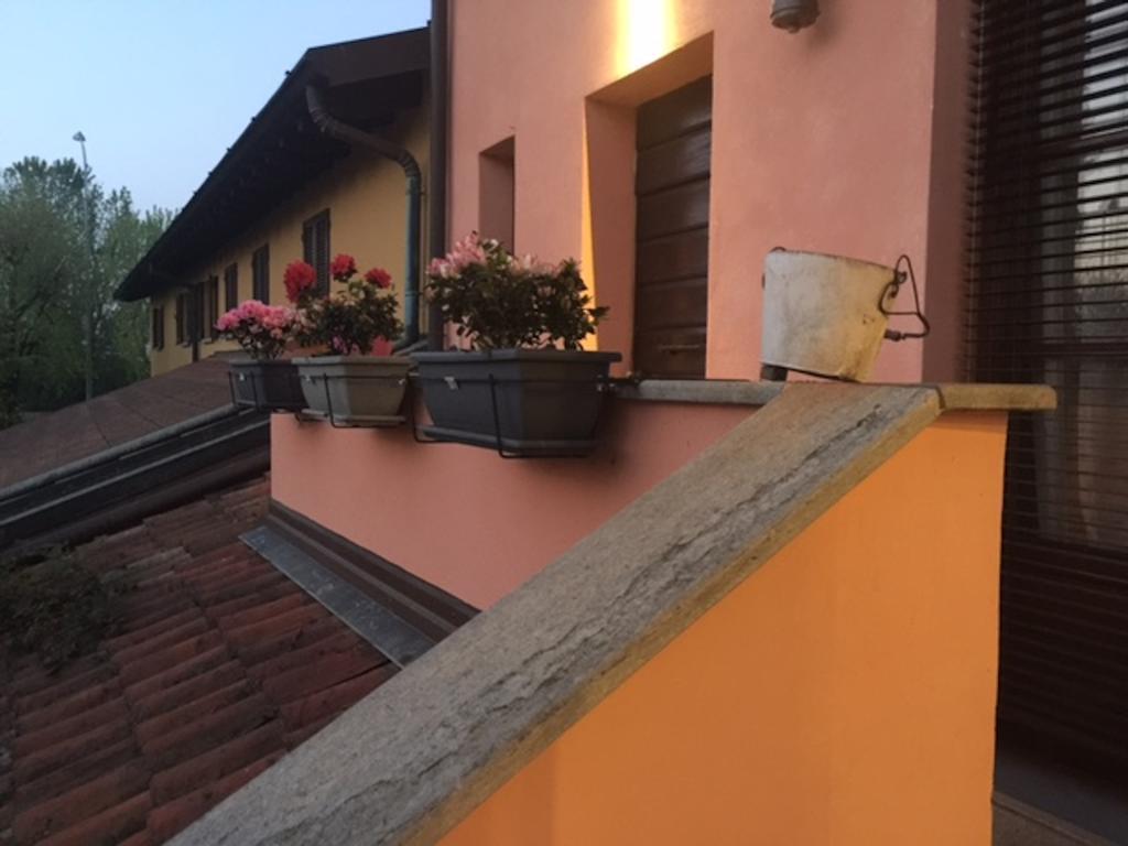 Casa Rosa Bed & Breakfast San Giuliano Milanese Bagian luar foto